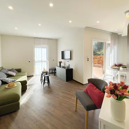 Provenzalisches Am In Ruhiger Lage- By Interhome Bandol
