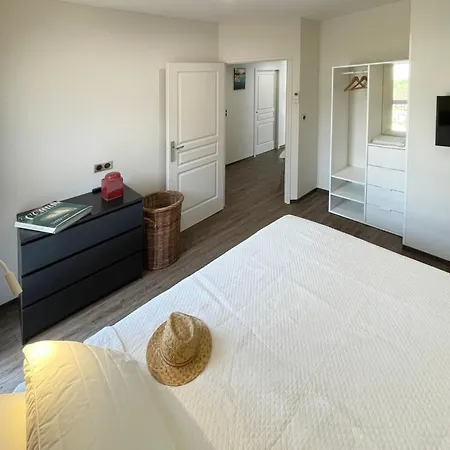 Provenzalisches Am In Ruhiger Lage- By Interhome 公寓